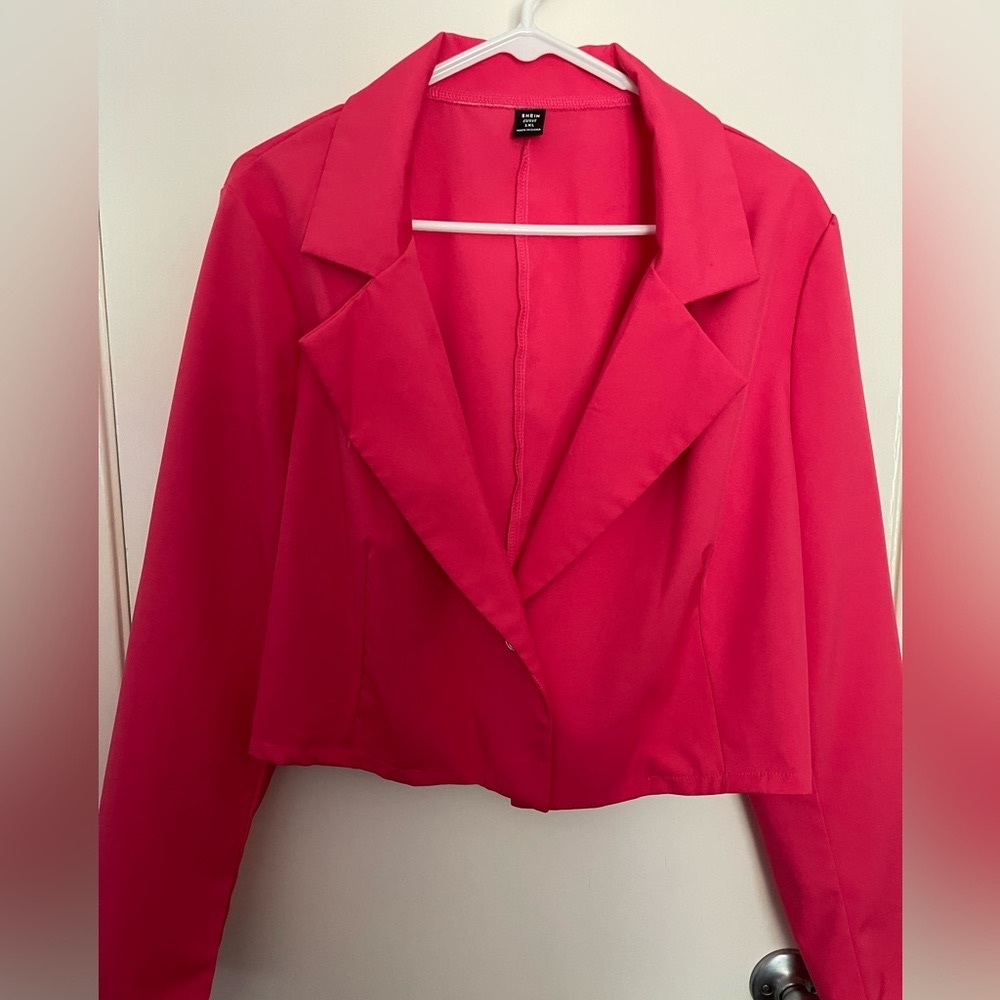 Shein Curve short (demi) jacket, size 1X. Worn once. Measurements in photos.